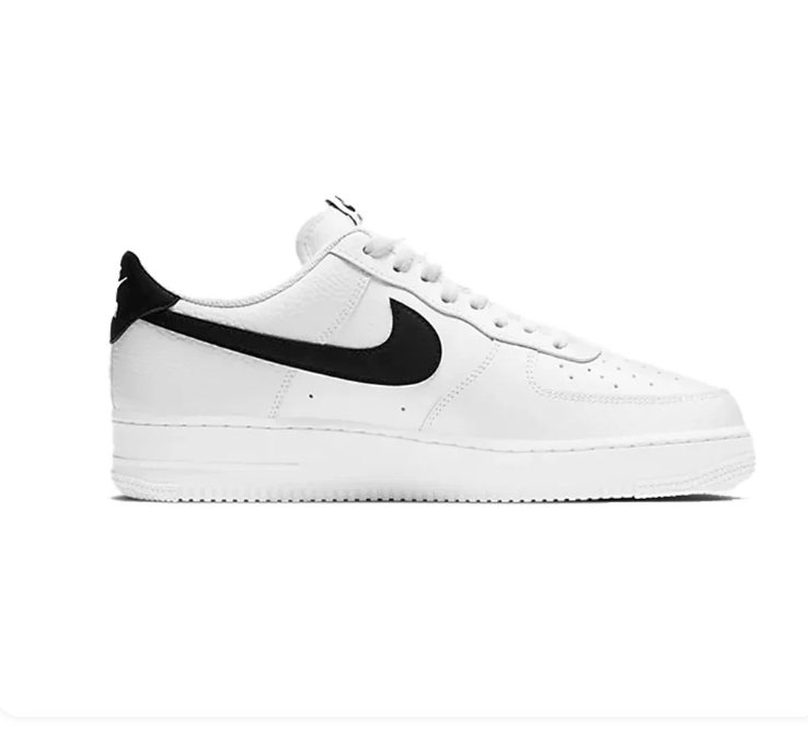Nike Low-Top Sneakers – White & Black