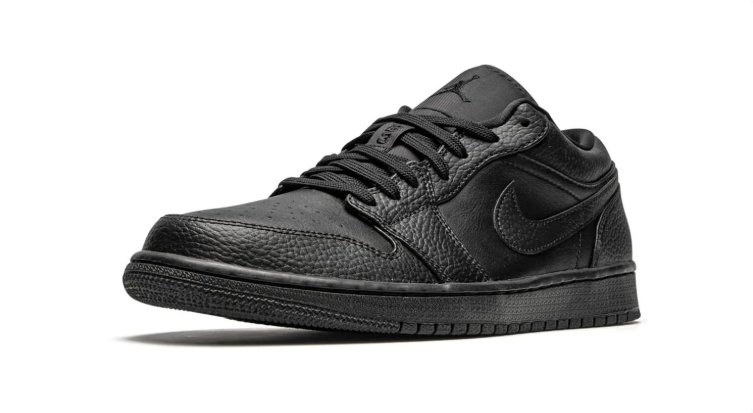Jordan Low-Top Sneakers – All Black