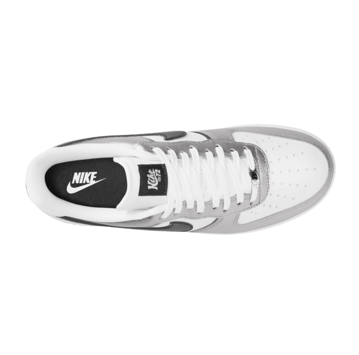 Nike Low-Top Sneakers - White/Silver with Black Accents