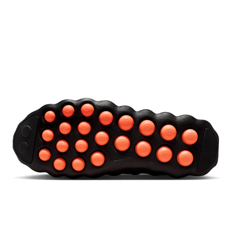 Nike Mind Low-Top Sneakers - Black/Orange