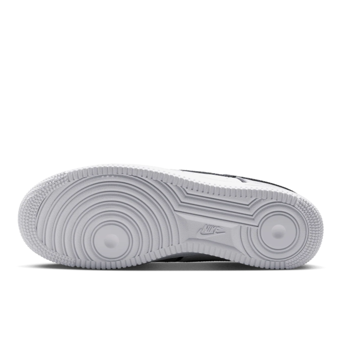 Nike Low-Top Sneakers - White/Silver with Black Accents