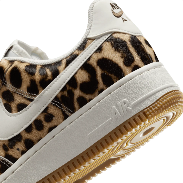 Nike Leopard Print Low-Top Sneakers - Cream/Gum