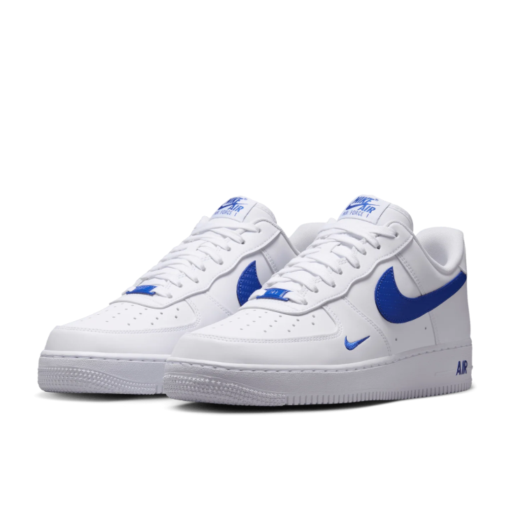 Nike Low-Top Sneakers - White with Blue