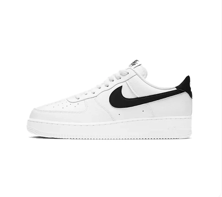 Nike Low-Top Sneakers – White & Black