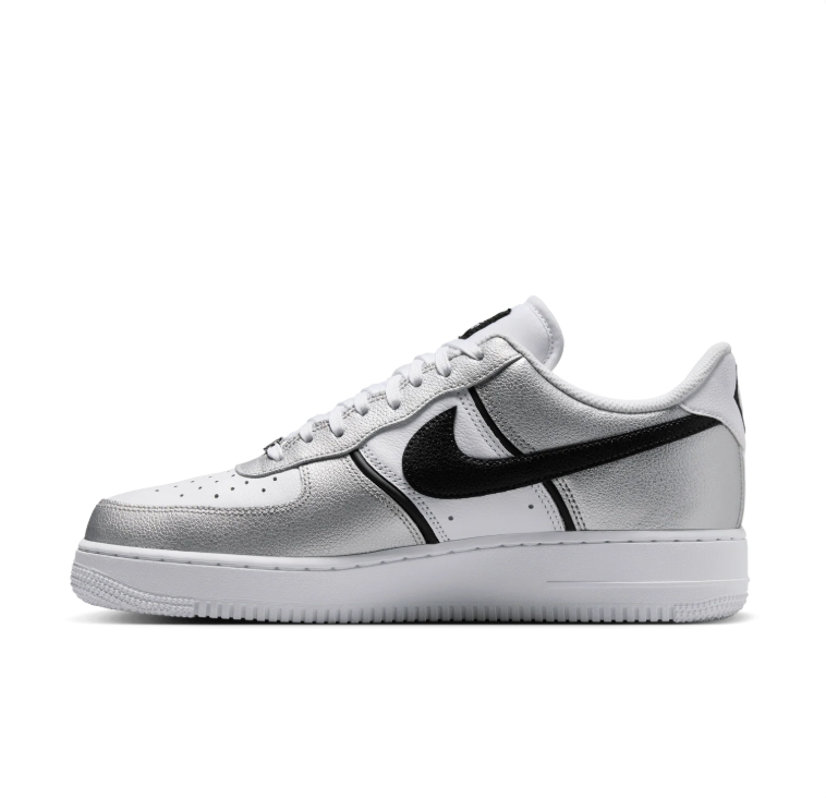 Nike Low-Top Sneakers - White/Silver with Black Accents