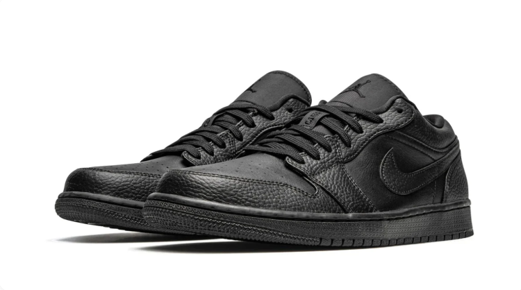Jordan Low-Top Sneakers – All Black