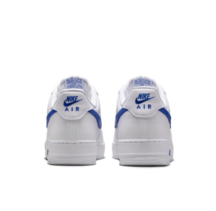 Nike Low-Top Sneakers - White with Blue