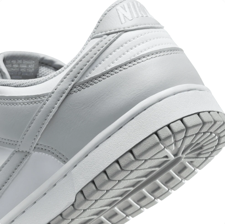 Nike Dunk Low Sneakers - White/Light Grey