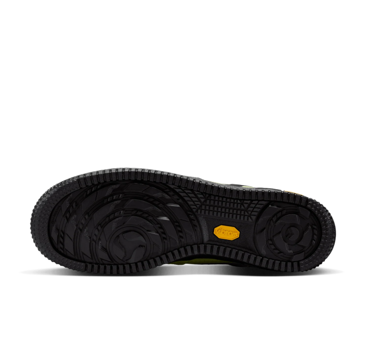 Nike Low-Top Sneakers - Lime Green and Black