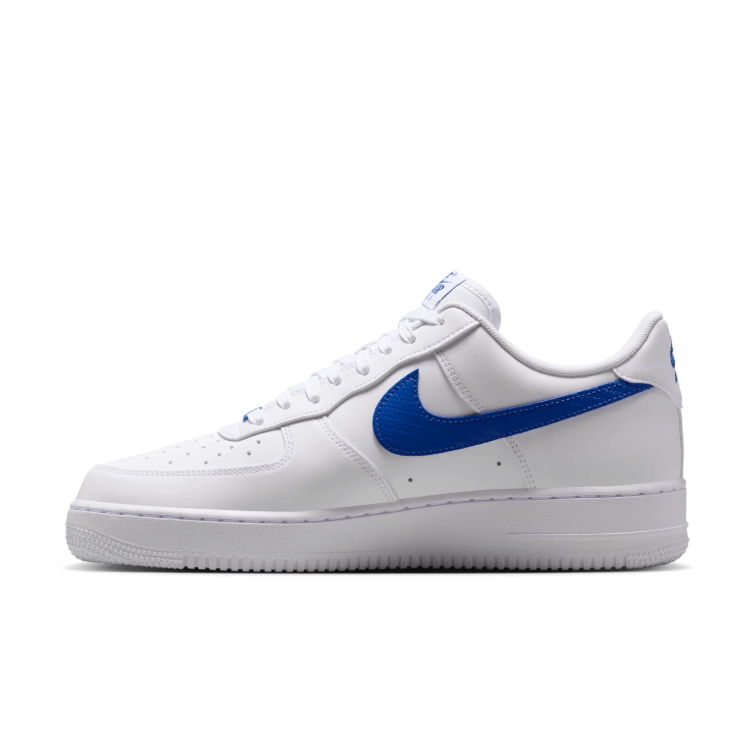 Nike Low-Top Sneakers - White with Blue